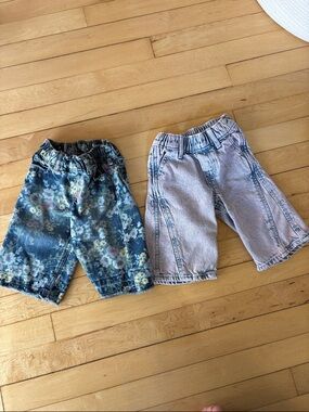 Baby GAP Baby Girl Set of 2 Stylish Jeans. Both 6-12mo. 100% cotton